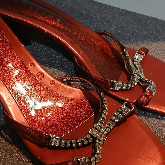 Kenneth Cole Reaction Slip On Heels - Picture 2 of 6